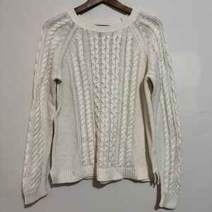 GAP Women's Ivory Cable Knit Sweater